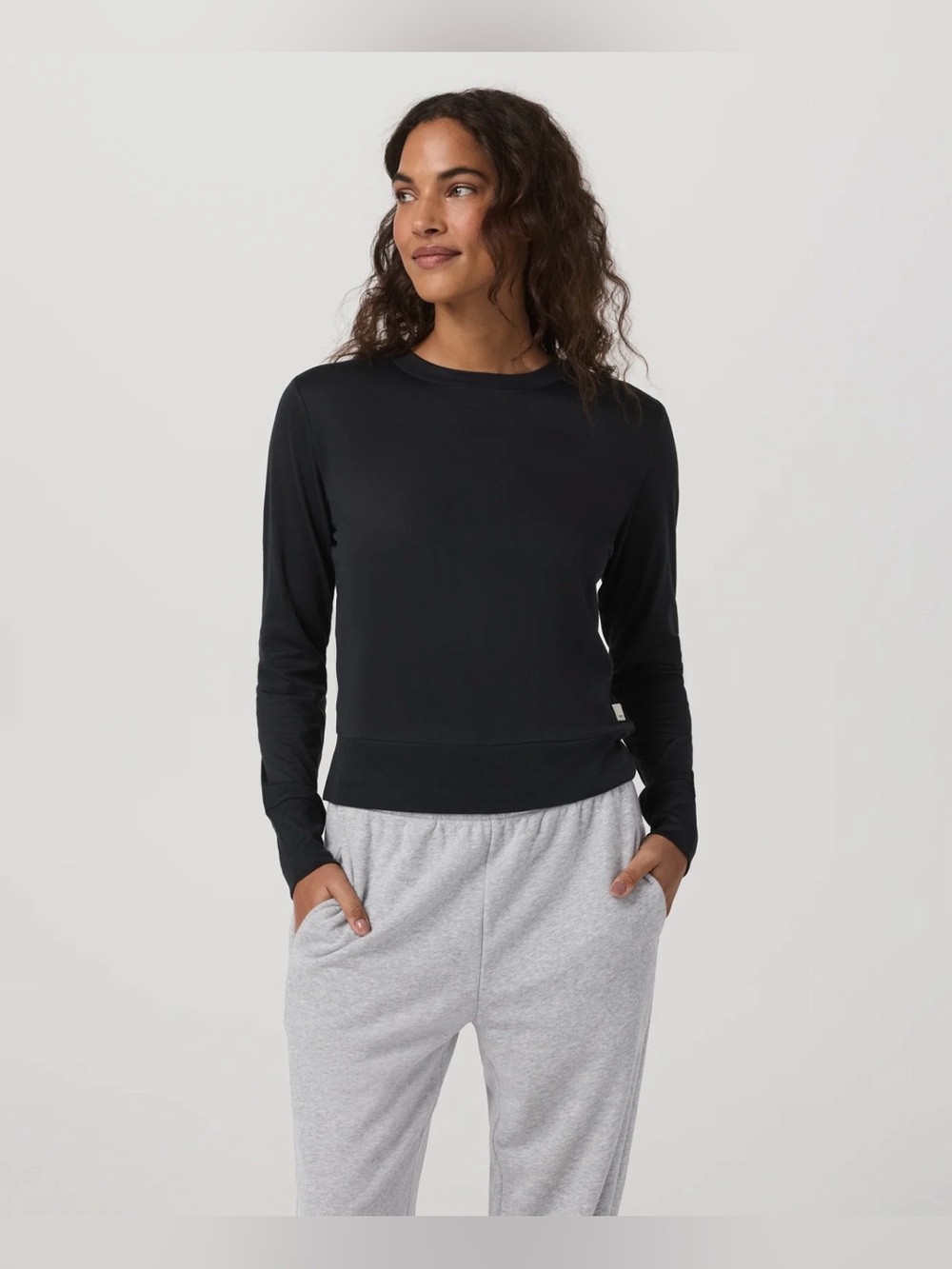 Vuori Black Daydream Crew Sz XS